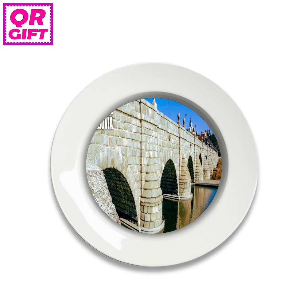 Plato - Puente de Segovia de Madrid
